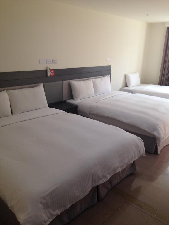 Big Bear Hotel Kaohsiung Eksteriør bilde