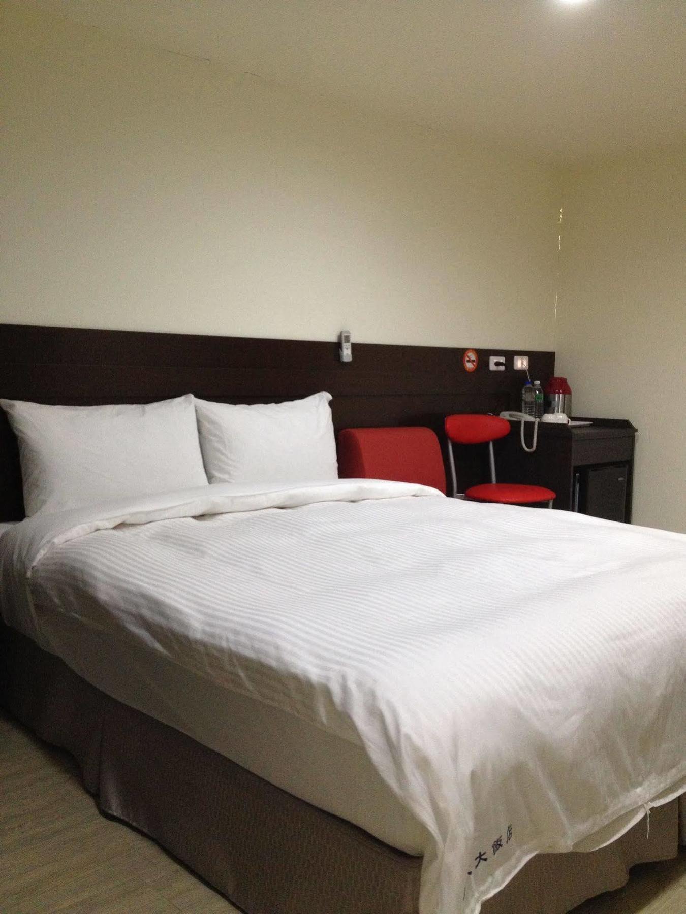 Big Bear Hotel Kaohsiung Eksteriør bilde